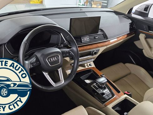 Used 2021 Audi Q5 2.0T Premium Plus w/ Premium Plus Package image 10