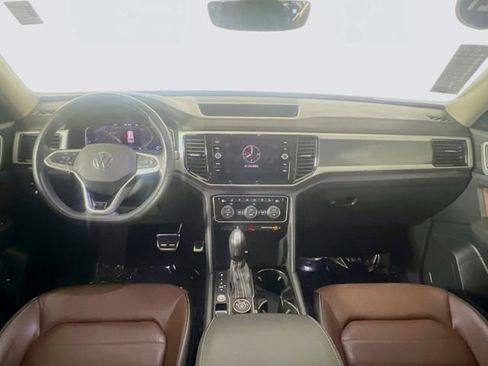 Used 2021 Volkswagen Atlas SEL Premium image 27