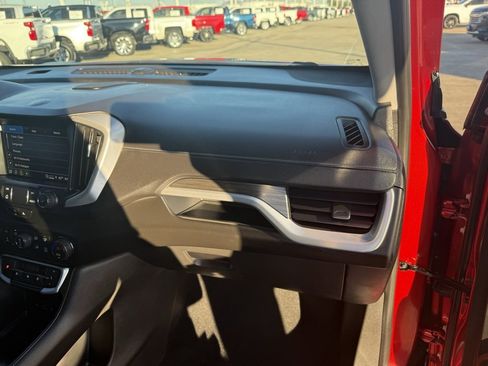 Used 2022 GMC Terrain SLT w/ Infotainment Package II image 45