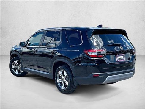 Used 2025 Honda Pilot EX-L image 13