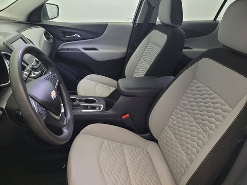 Used 2020 Chevrolet Equinox LS image 17