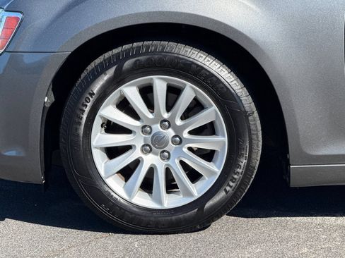 Used 2012 Chrysler 300 RWD image 25