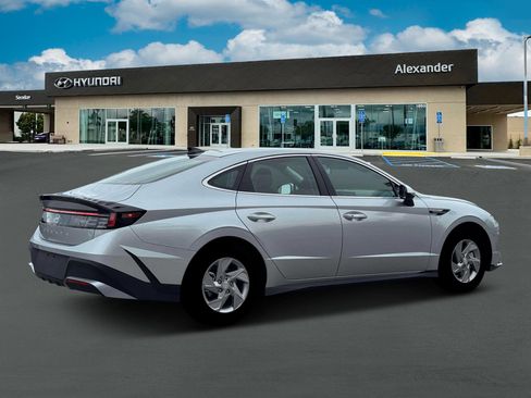 New 2026 Hyundai Sonata SE image 8
