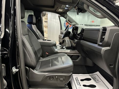 Used 2024 Chevrolet Silverado 3500 LTZ w/ LTZ Convenience Package image 37