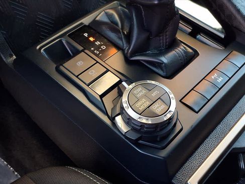 Certified 2025 Toyota Tacoma TRD Off-Road image 16