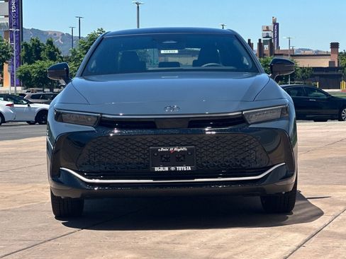 New 2026 Toyota Crown AWD/4WD image 10