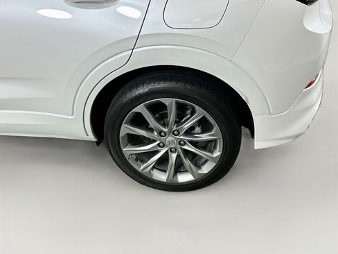 Used 2025 Buick Encore GX Avenir w/ Avenir Technology Package FWD image 11