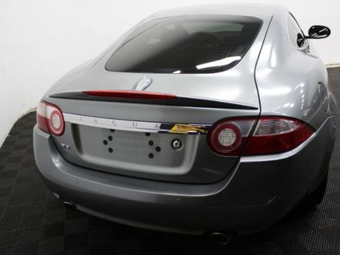 Used 2009 Jaguar XK Coupe RWD image 9