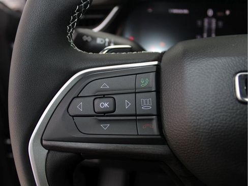 New 2025 Jeep Grand Cherokee Limited w/ Luxury Tech Group II image 14