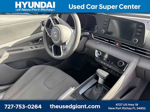 Used 2023 Hyundai Elantra SEL image 6