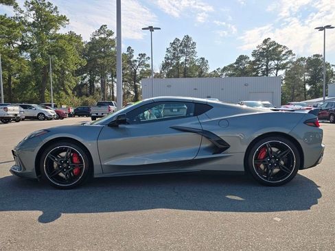 Used 2022 Chevrolet Corvette Stingray Premium Cpe w/ Z51 Performance Package image 2