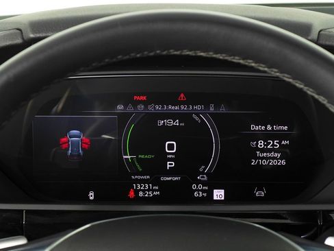 Used 2024 Audi Q8 e-tron Premium Plus w/ Premium Plus Package image 28