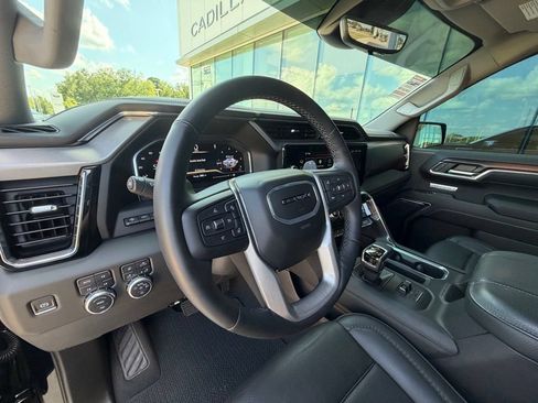 Used 2024 GMC Sierra 1500 Denali w/ Technology Package AWD/4WD image 21