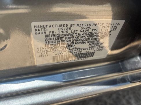Used 2025 Nissan Versa SV FWD image 23