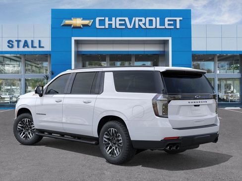 New 2026 Chevrolet Suburban Z71 image 3