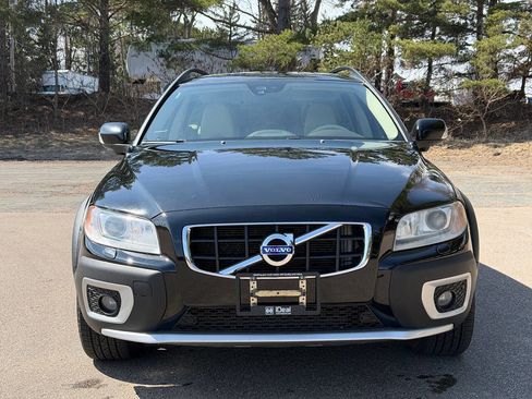 Used 2012 Volvo XC70 T6 Premier Plus image 2