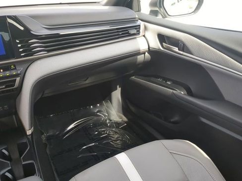 Certified 2025 Toyota Camry SE image 16