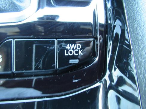 Certified 2026 Jeep Compass Limited AWD/4WD image 27