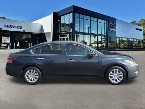 Used 2014 Nissan Altima 2.5 S FWD image 3