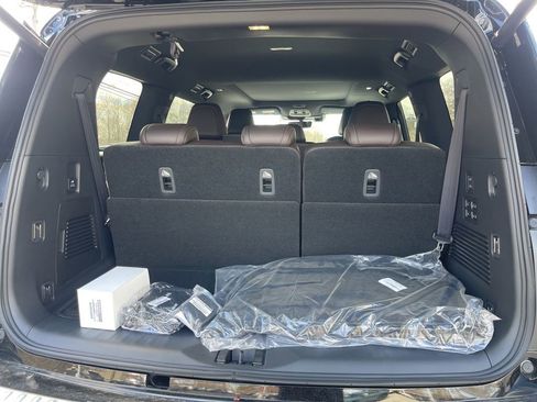 New 2026 Nissan Armada Platinum Reserve AWD/4WD image 17