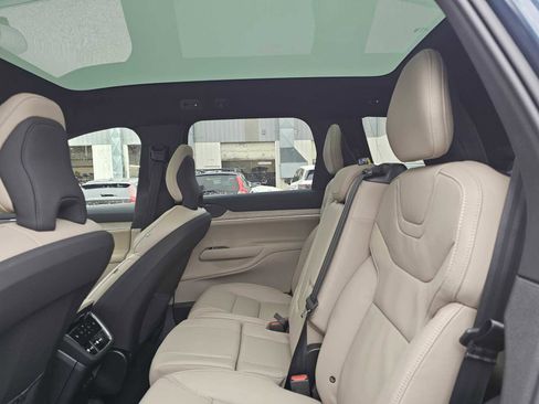 New 2026 Volvo EX90 Ultra image 18