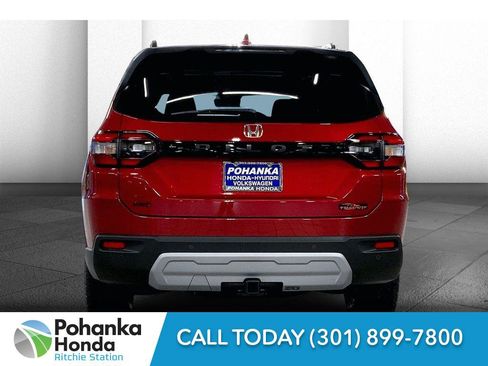 New 2025 Honda Pilot TrailSport image 4