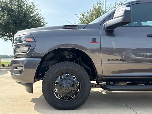 New 2026 RAM 3500 Big Horn AWD/4WD image 5