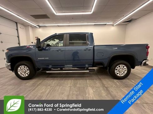 Used 2024 Chevrolet Silverado 2500 LT image 2