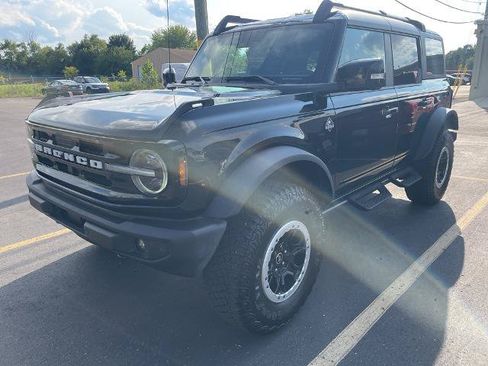 Certified 2024 Ford Bronco Outer Banks w/ Sasquatch Package AWD/4WD image 1