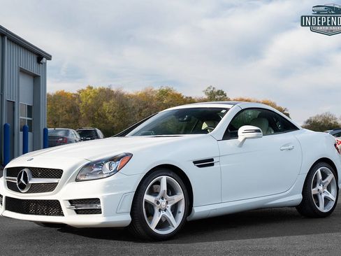 Used 2013 Mercedes-Benz SLK 250 image 5
