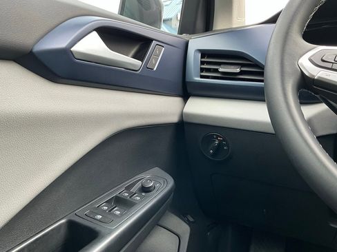 Used 2022 Volkswagen Taos SE image 23