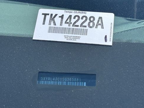 Used 2025 Kia Sorento S w/ Panoramic Sunroof Package FWD image 34