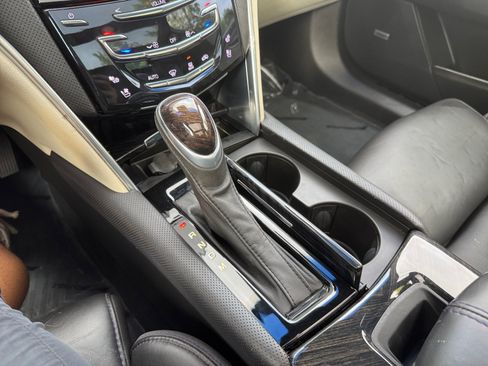 Used 2016 Cadillac XTS Platinum AWD/4WD image 26