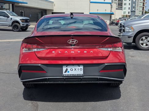 Used 2026 Hyundai Elantra SEL Sport Premium FWD image 6