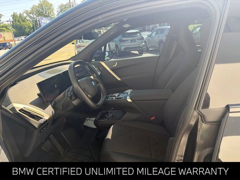 Used 2024 BMW iX xDrive50 w/ Sport Package AWD/4WD image 31