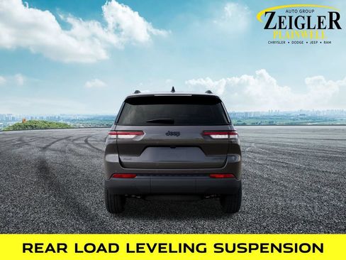 New 2025 Jeep Grand Cherokee L Limited w/ Black Appearance Package AWD/4WD image 7