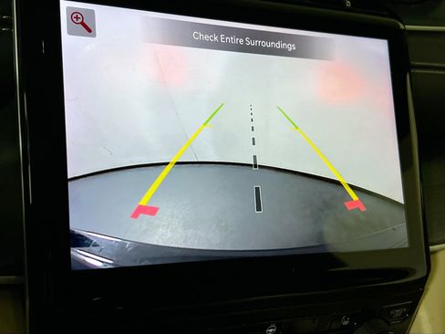 Used 2023 Jeep Grand Cherokee Limited image 14