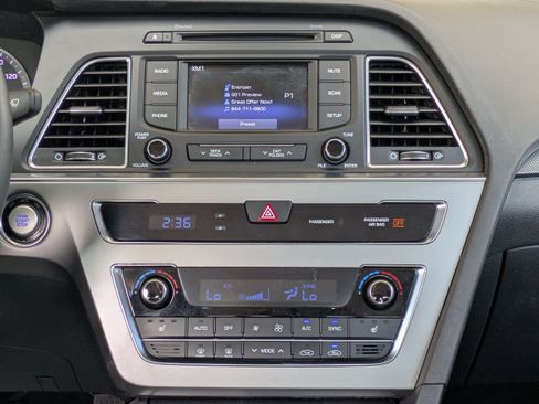 Used 2015 Hyundai Sonata Sport w/ Option Group 03 FWD image 16