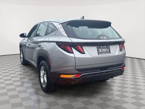 Used 2024 Hyundai Tucson SE AWD/4WD image 4