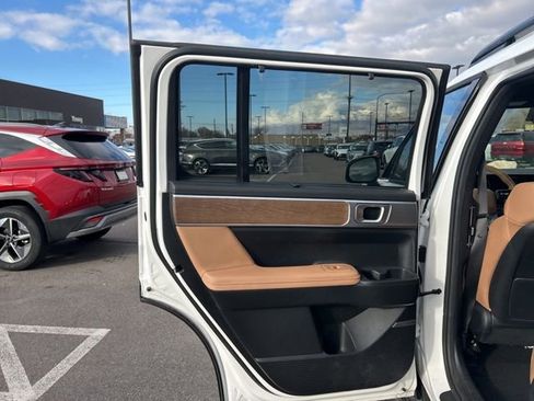 Used 2025 Hyundai Santa Fe Limited image 25