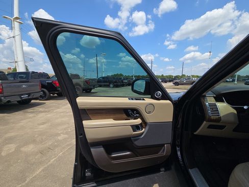 Used 2019 Land Rover Range Rover HSE AWD/4WD image 13