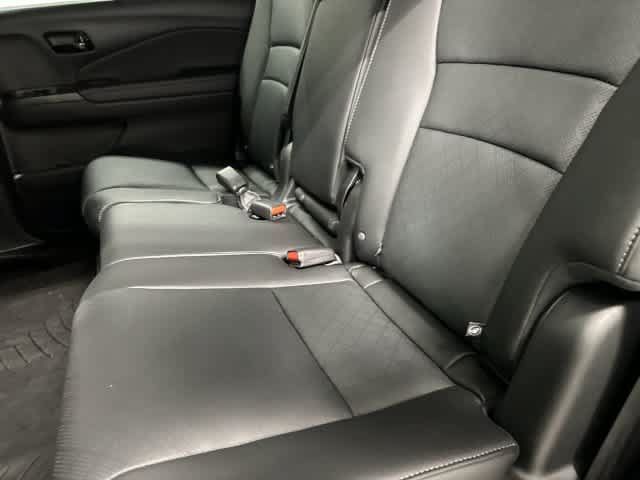 Used 2023 Honda Passport Elite image 11