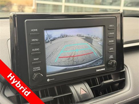Used 2022 Toyota RAV4 LE image 24
