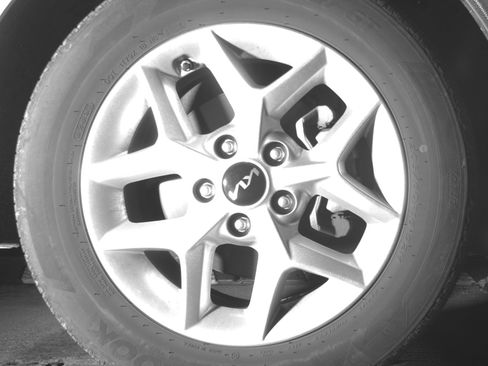 Used 2025 Kia Soul LX w/ LX Technology Package image 13