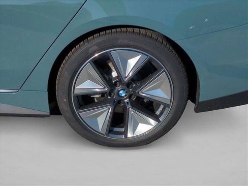 New 2026 BMW i4 eDrive40 w/ Premium Package RWD image 10