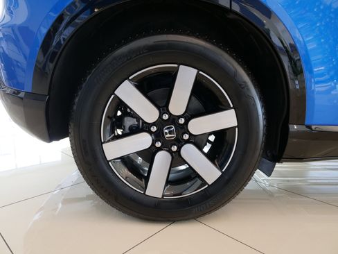 New 2025 Honda Prologue Touring image 11