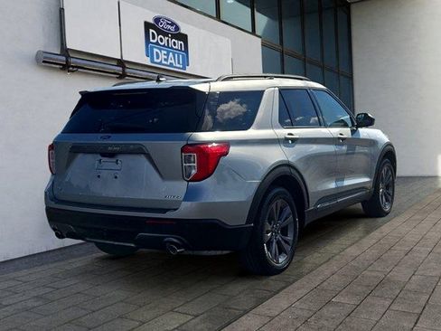 Certified 2023 Ford Explorer XLT w/ Equipment Group 202A AWD/4WD image 3