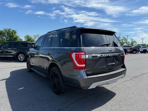 Used 2019 Ford Expedition XLT w/ Equipment Group 201A RWD image 4