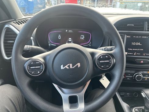 Certified 2024 Kia Soul LX w/ Option Group 015 image 13