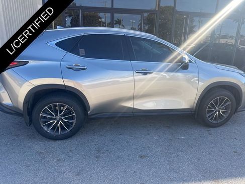 Used 2022 Lexus NX 250 FWD w/ Towing Package (2000 Lbs) image 4
